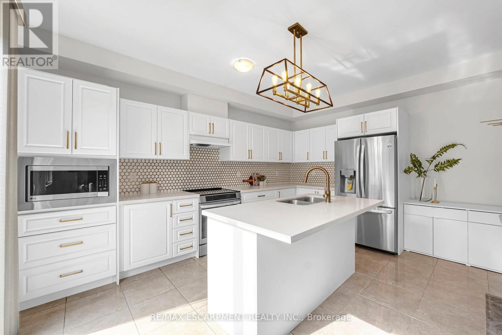 3430 CLAYTON TRAIL Image 18