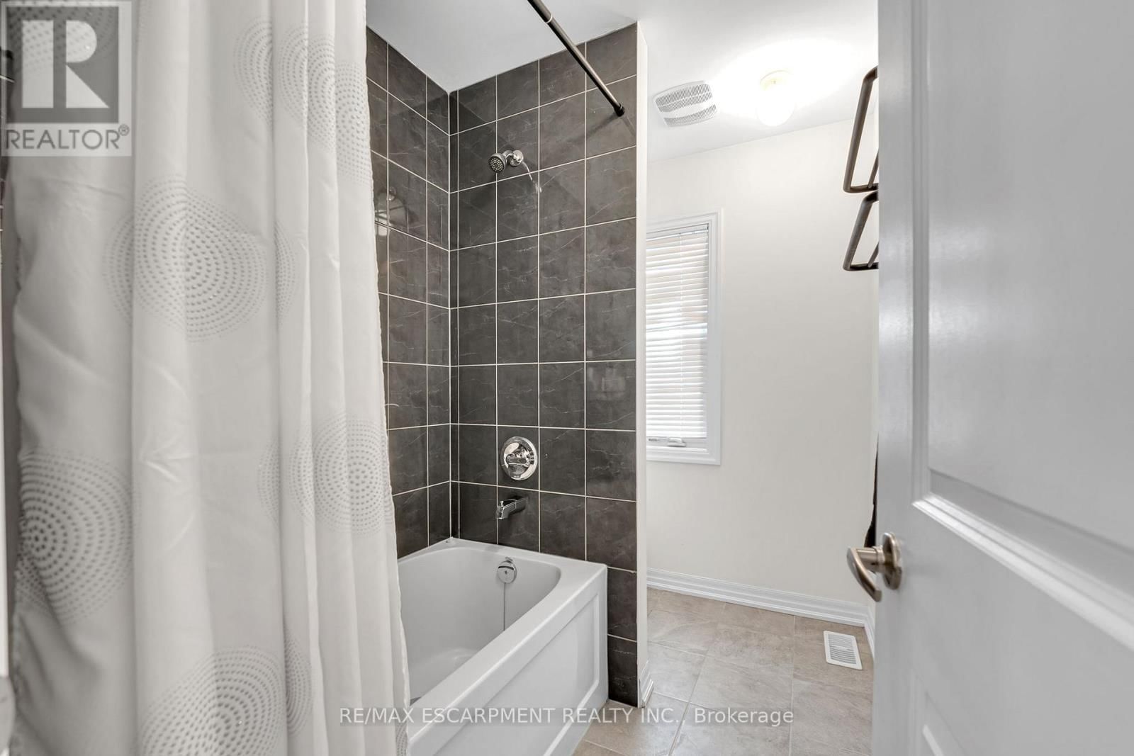 3430 CLAYTON TRAIL Image 34