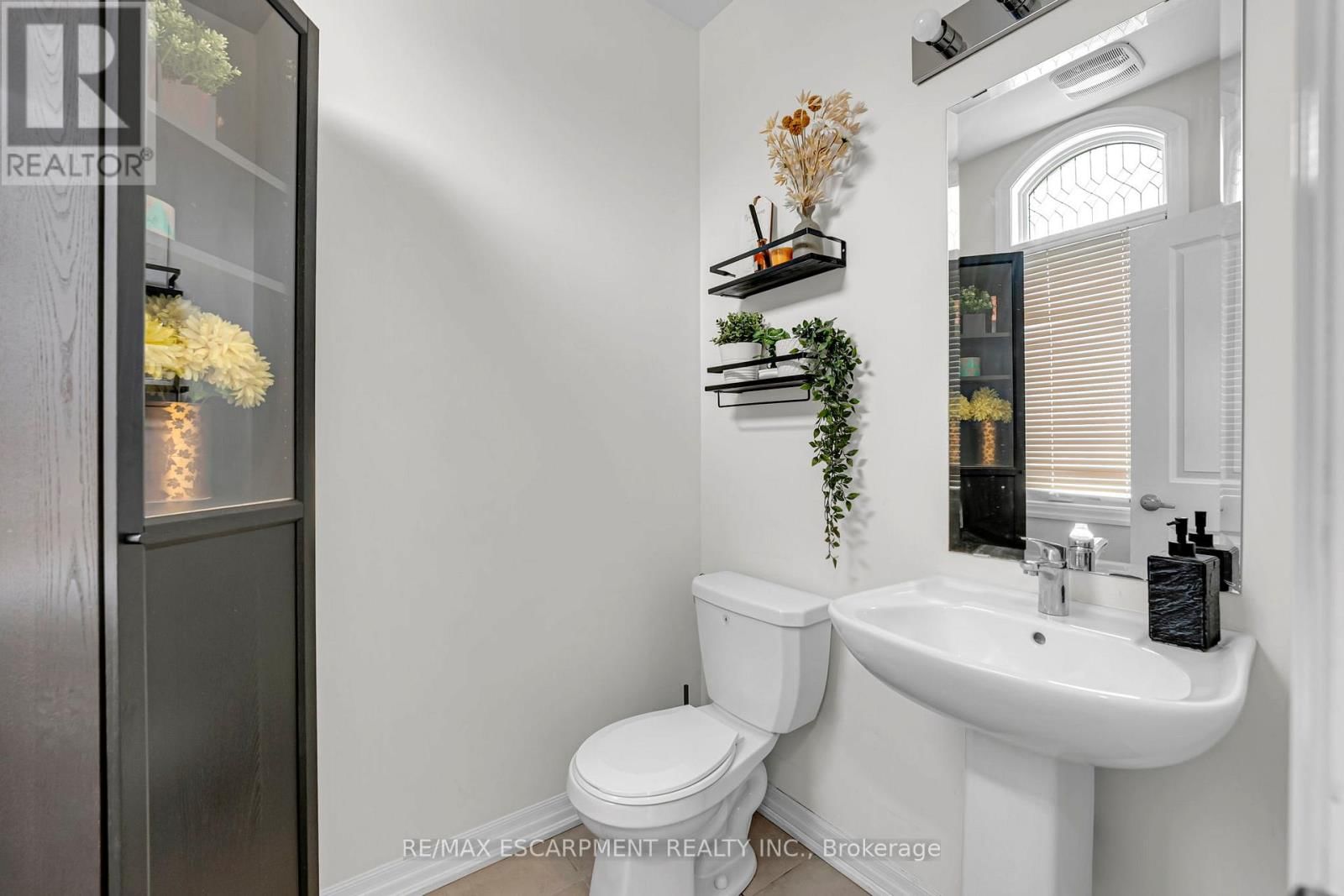 3430 CLAYTON TRAIL Image 6