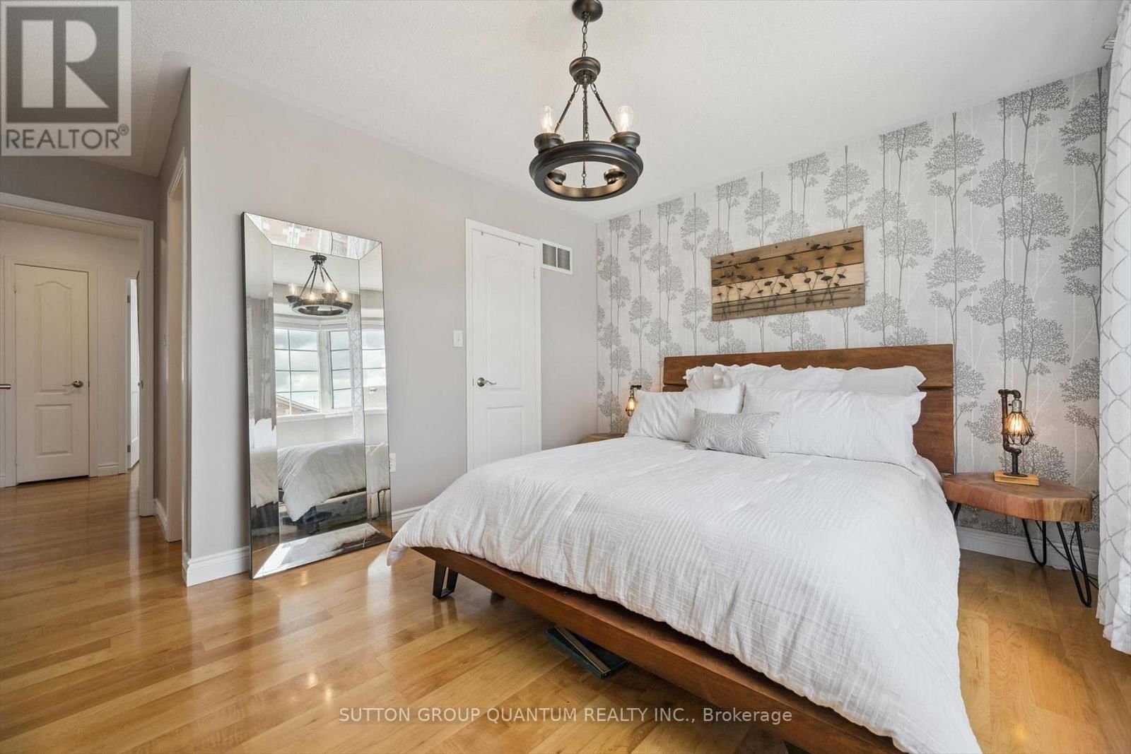 710 IRVING TERRACE Image 20