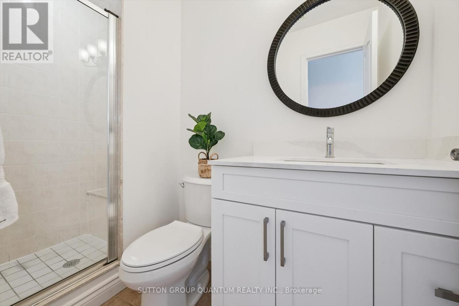 710 IRVING TERRACE Image 21