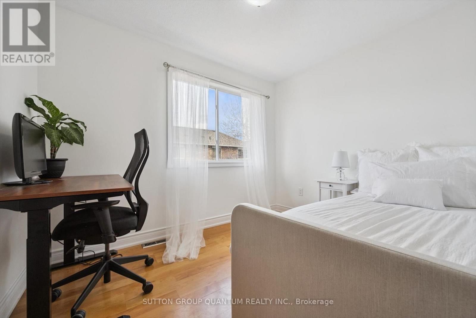 710 IRVING TERRACE Image 24