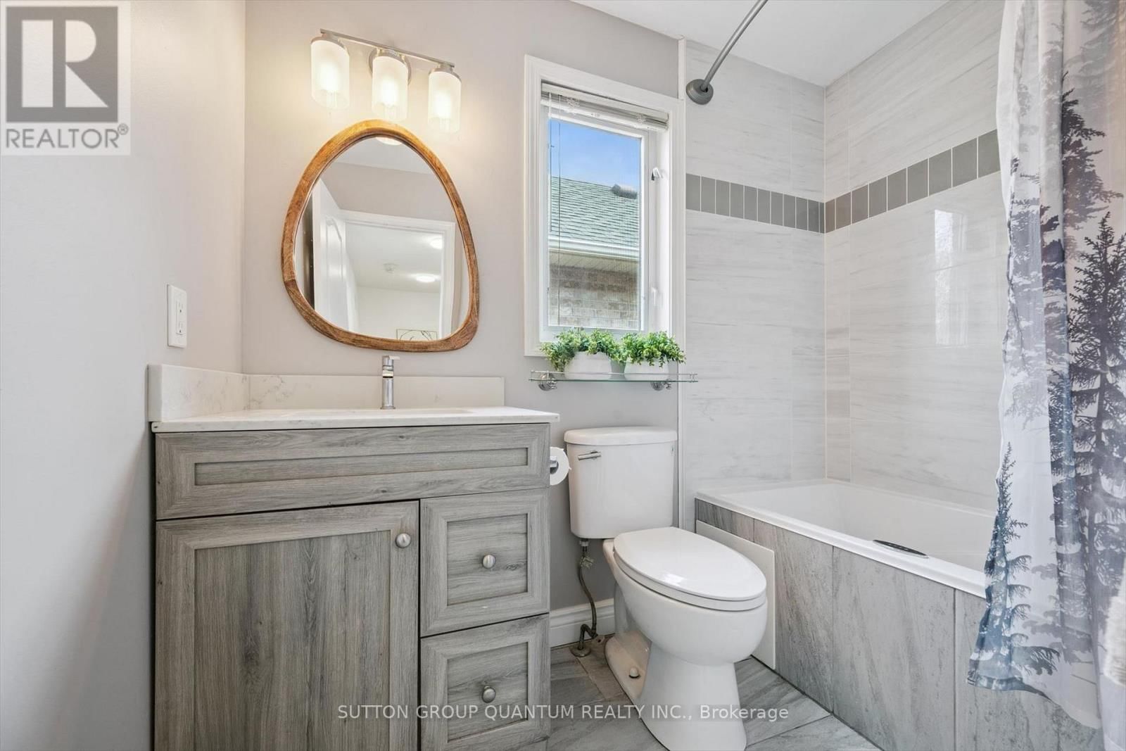 710 IRVING TERRACE Image 26