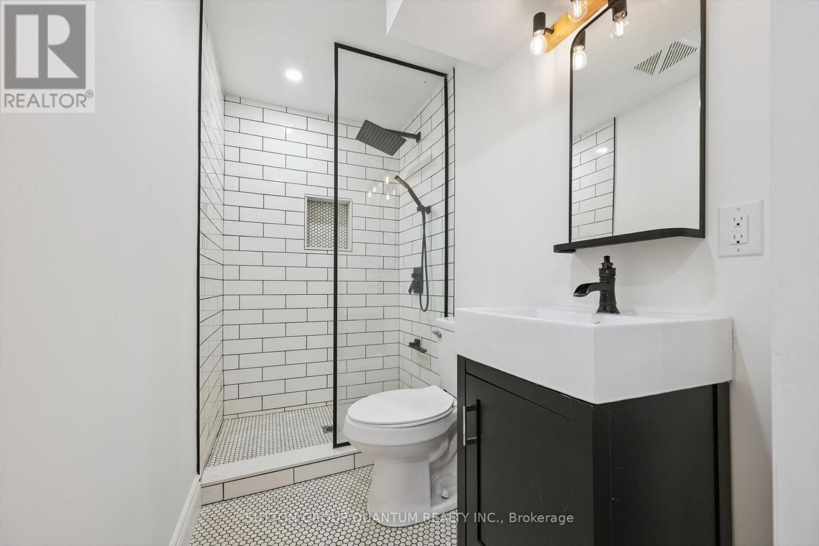 710 IRVING TERRACE Image 33