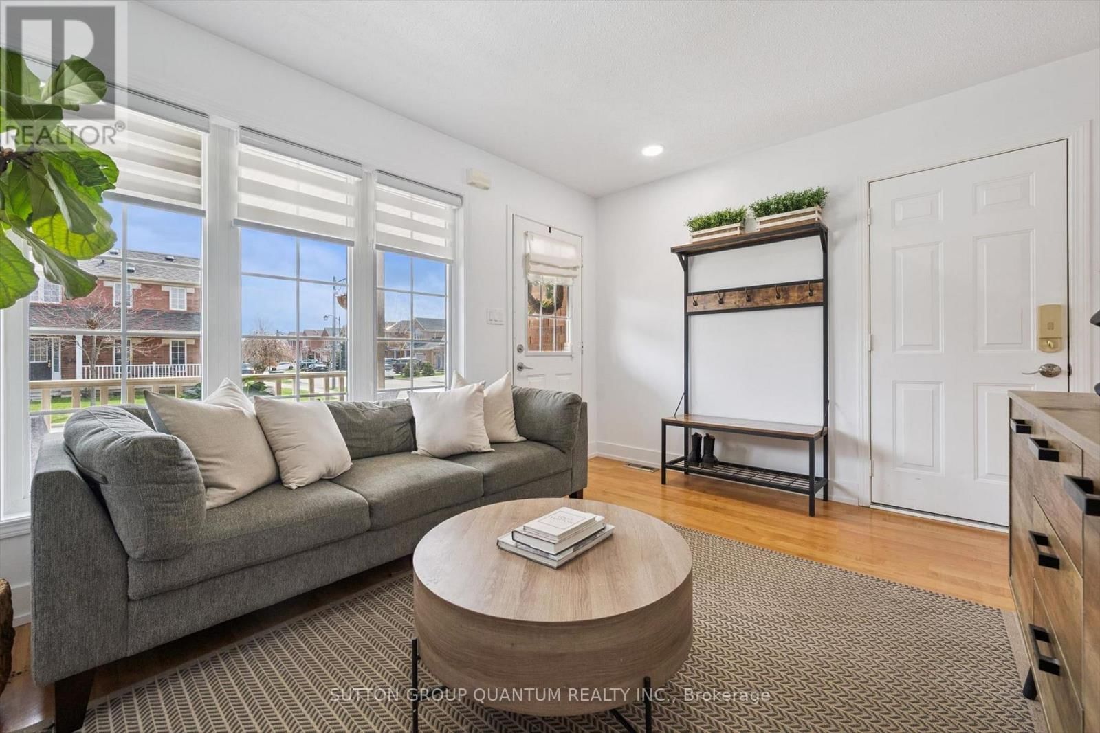 710 IRVING TERRACE Image 5