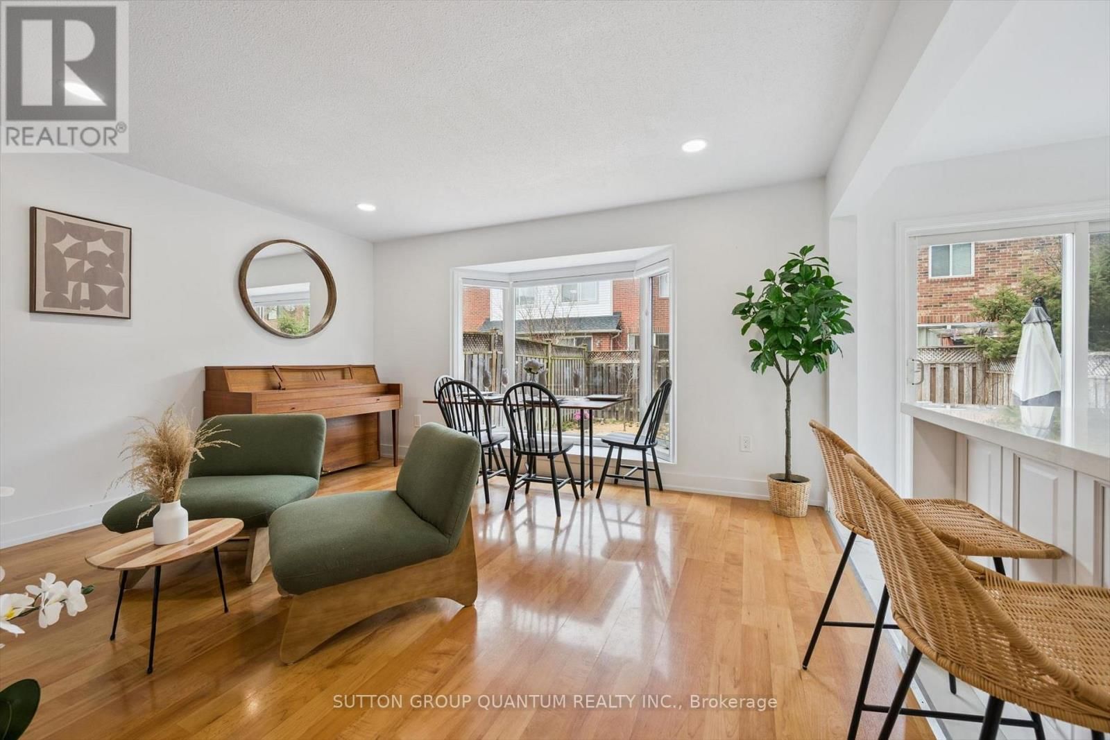 710 IRVING TERRACE Image 7