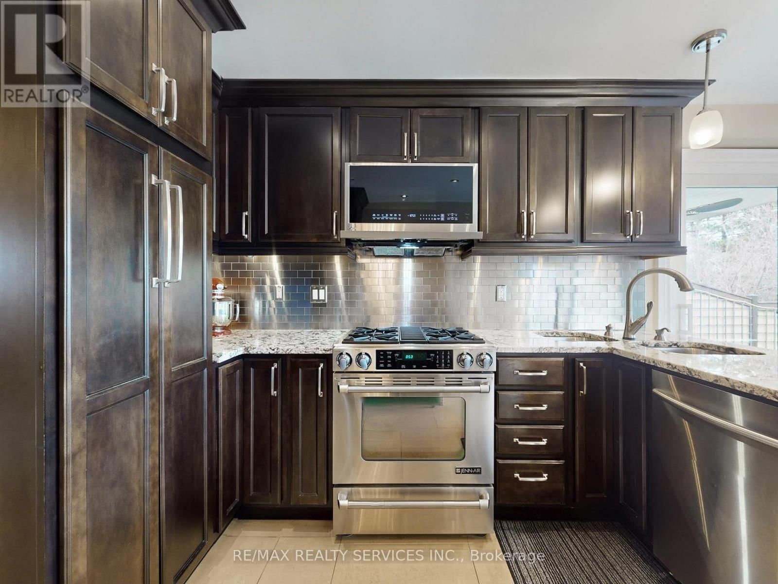 55 NORTHAMPTON STREET Image 16