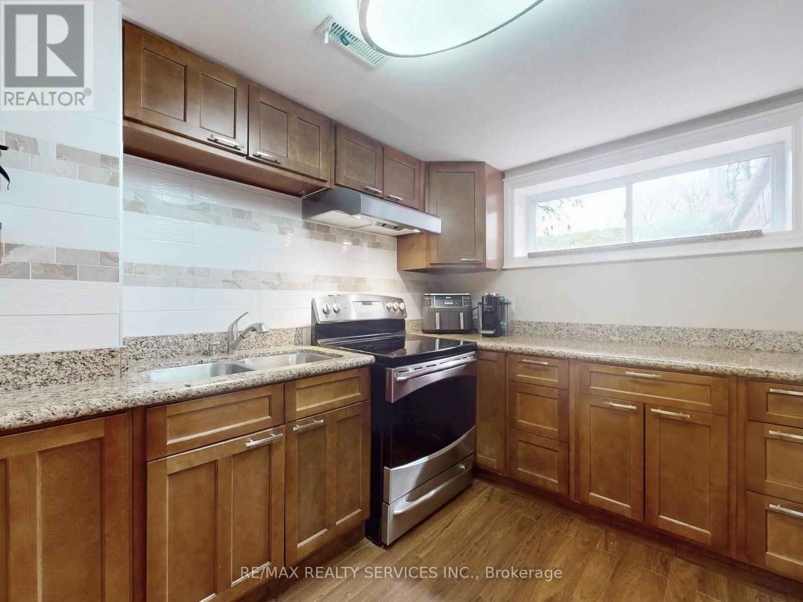 55 NORTHAMPTON STREET Image 31