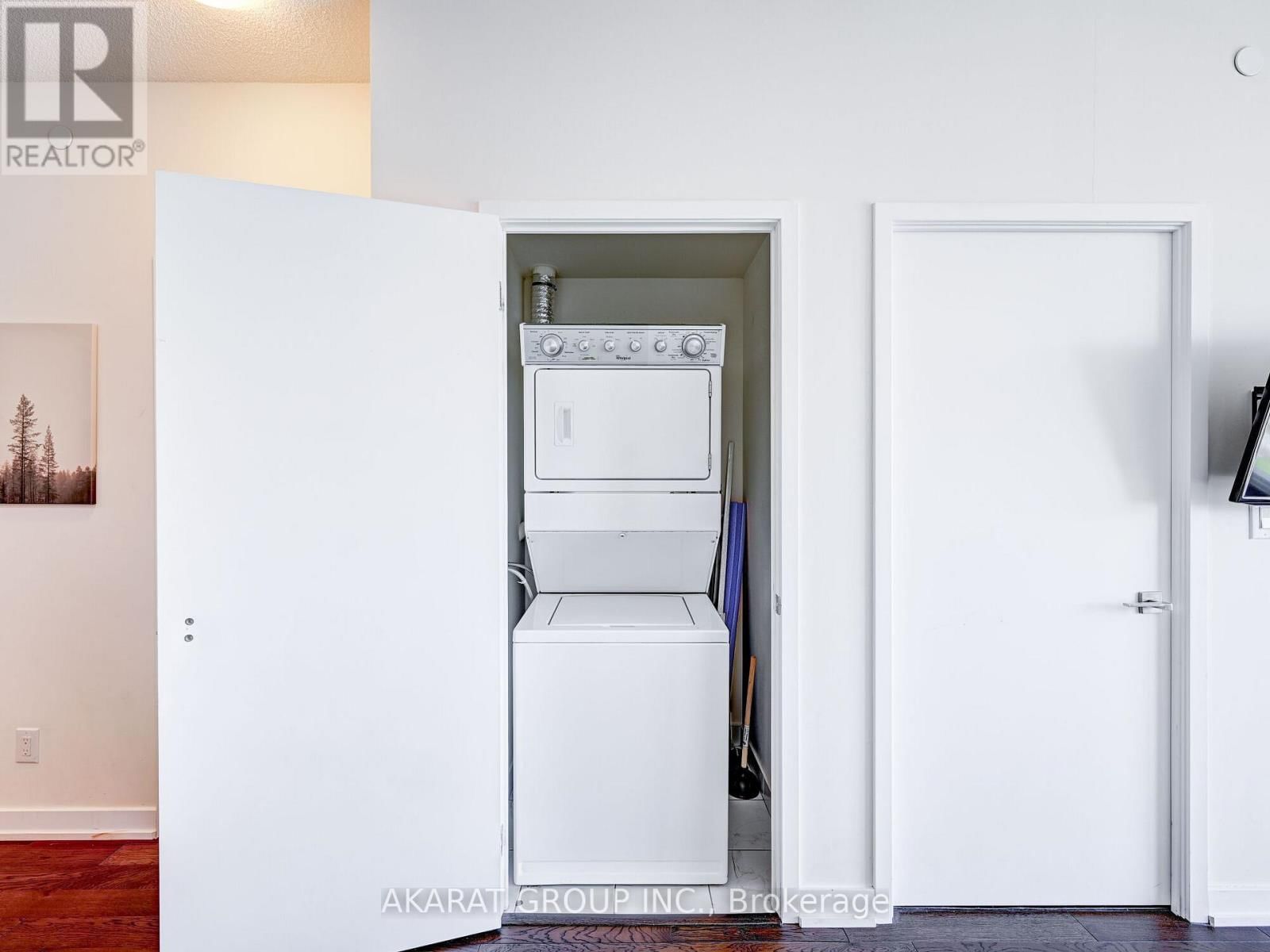 2608 - 510 CURRAN PLACE Image 12