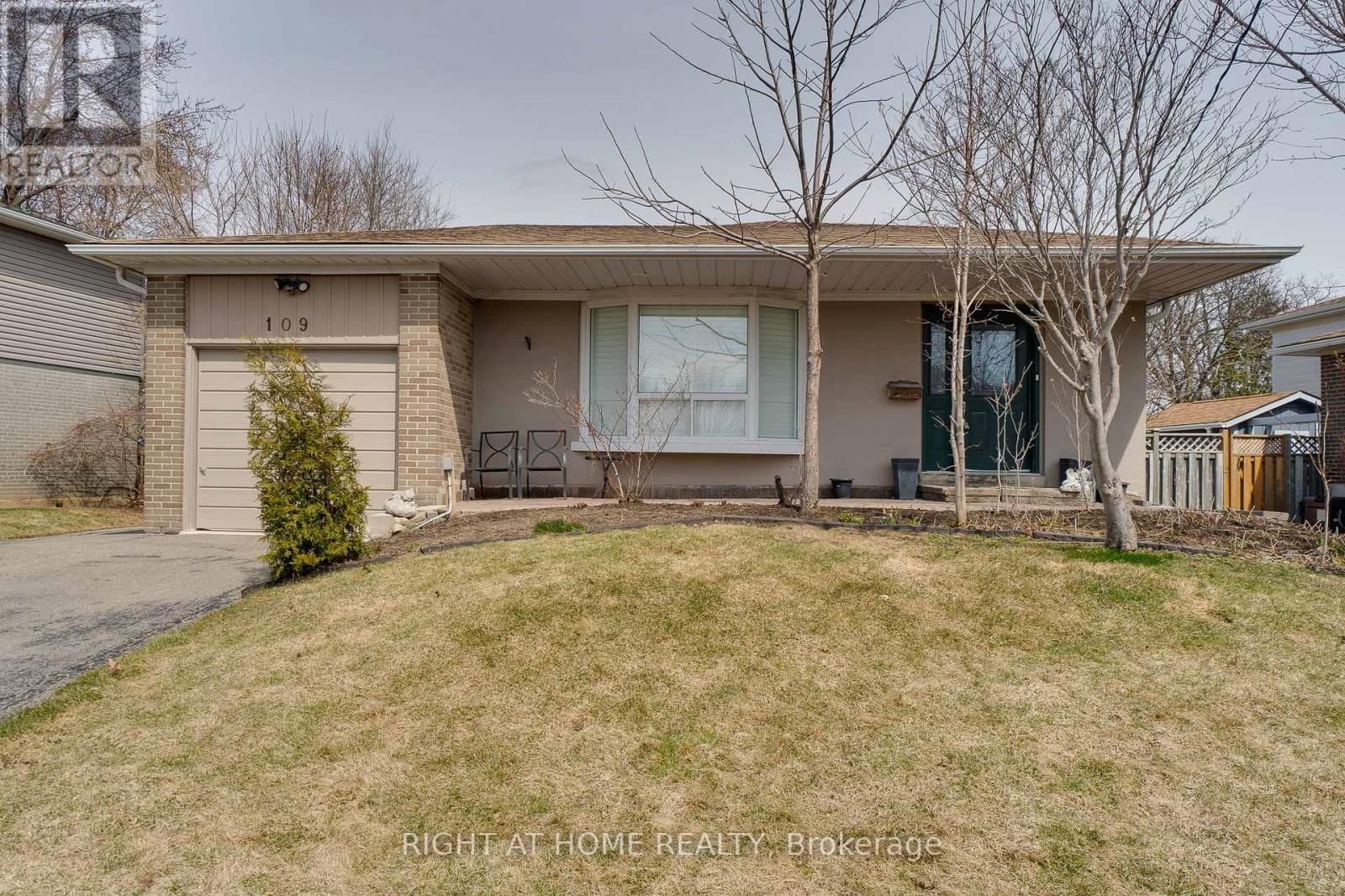 109 REXWAY DRIVE Image 1