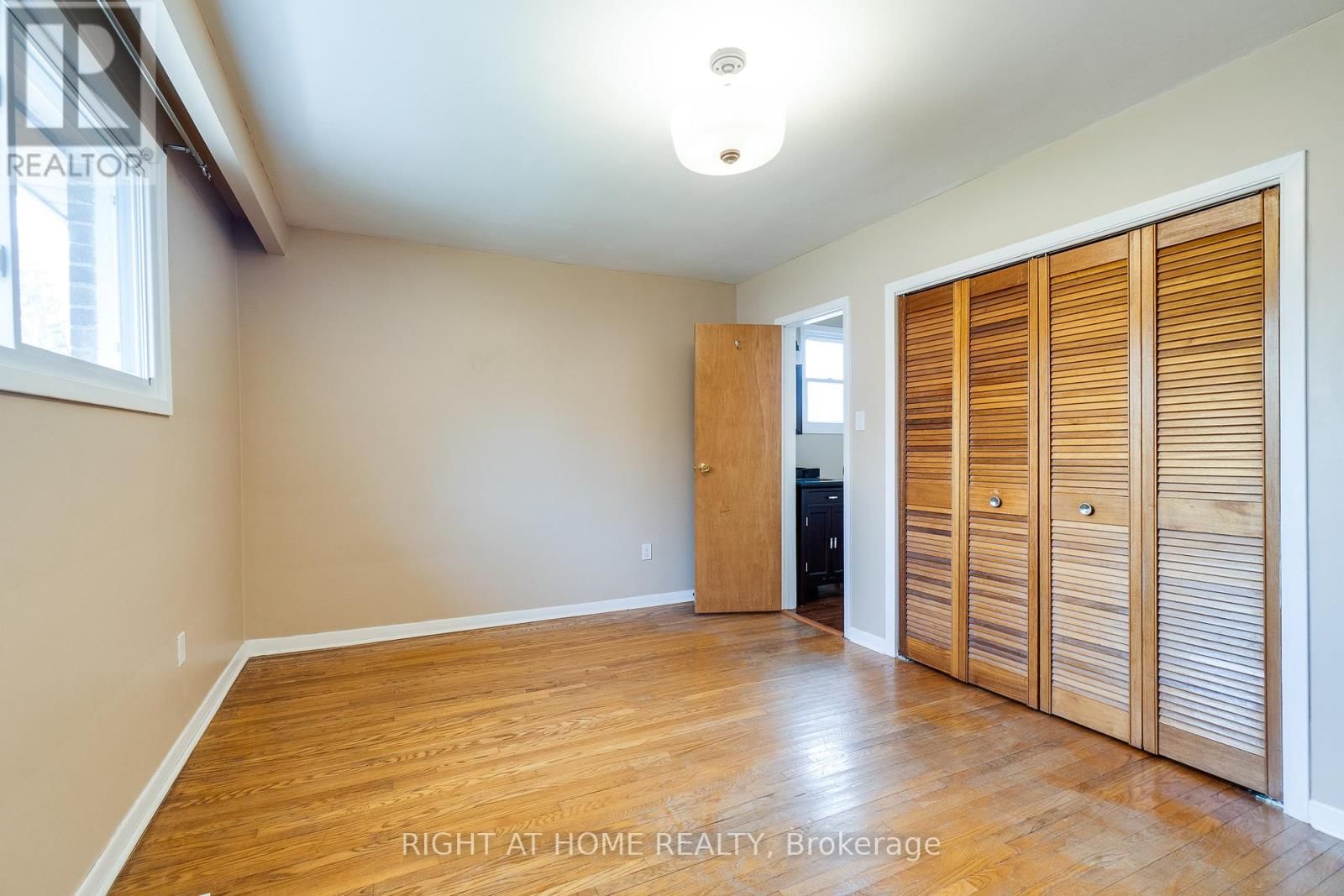 109 REXWAY DRIVE Image 17