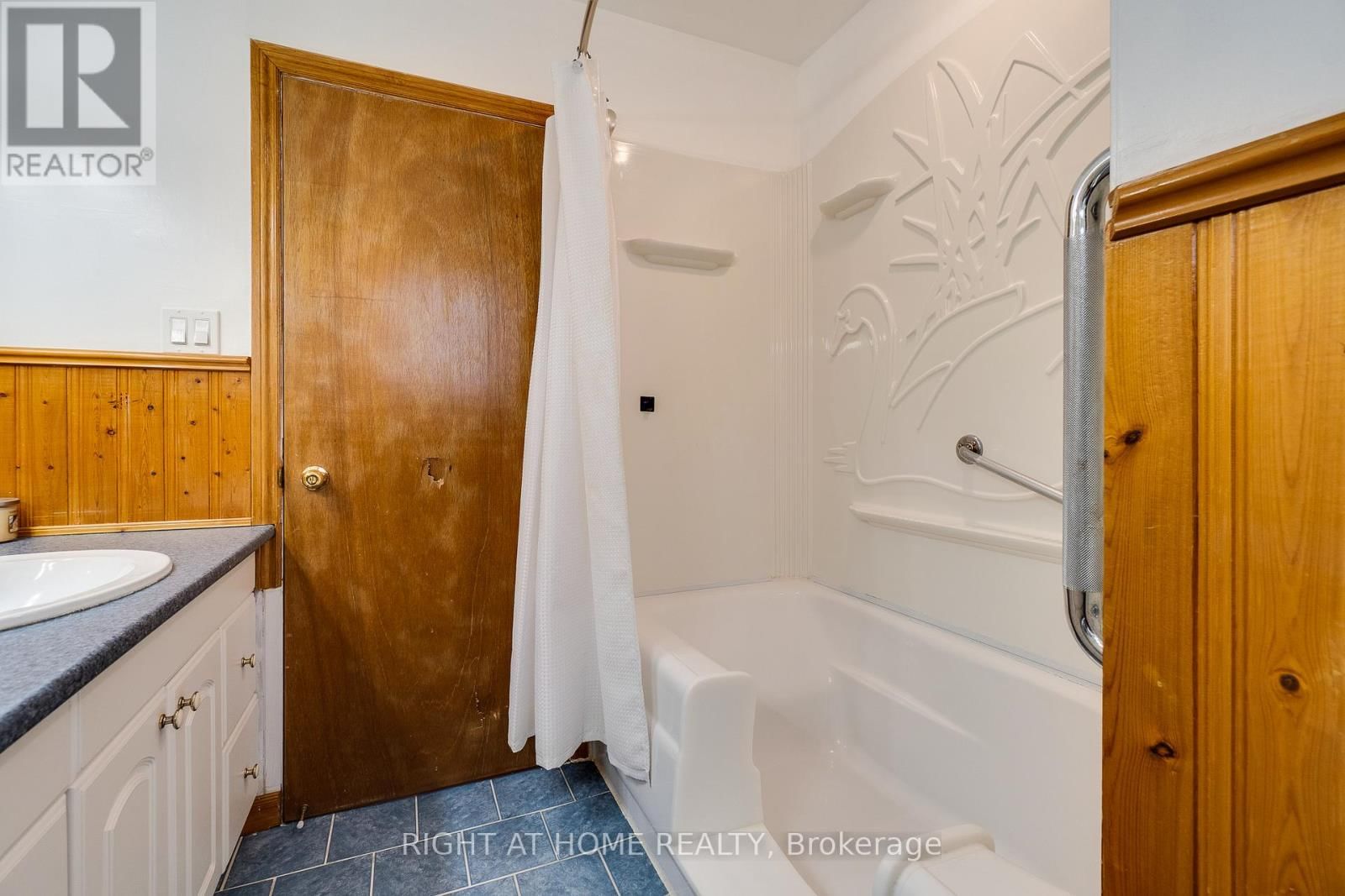 109 REXWAY DRIVE Image 21