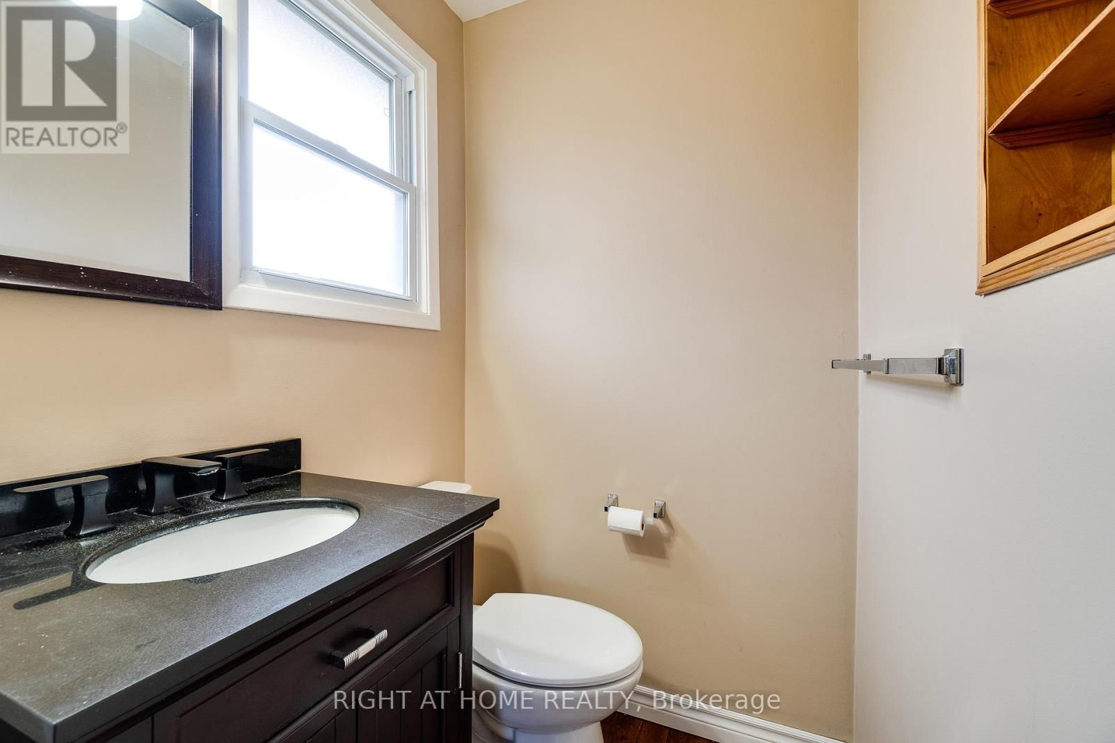 109 REXWAY DRIVE Image 29