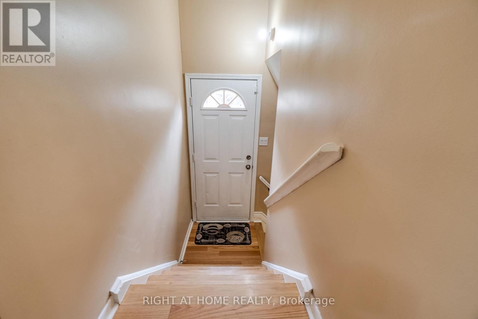 109 REXWAY DRIVE Image 31