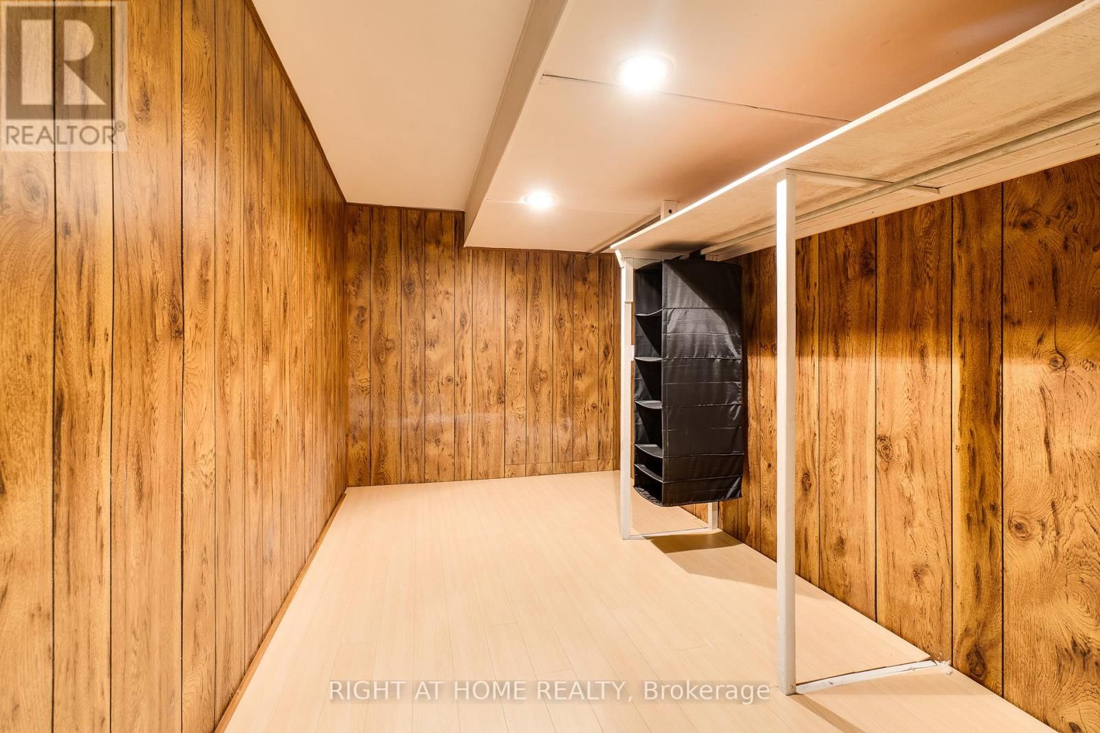 109 REXWAY DRIVE Image 34