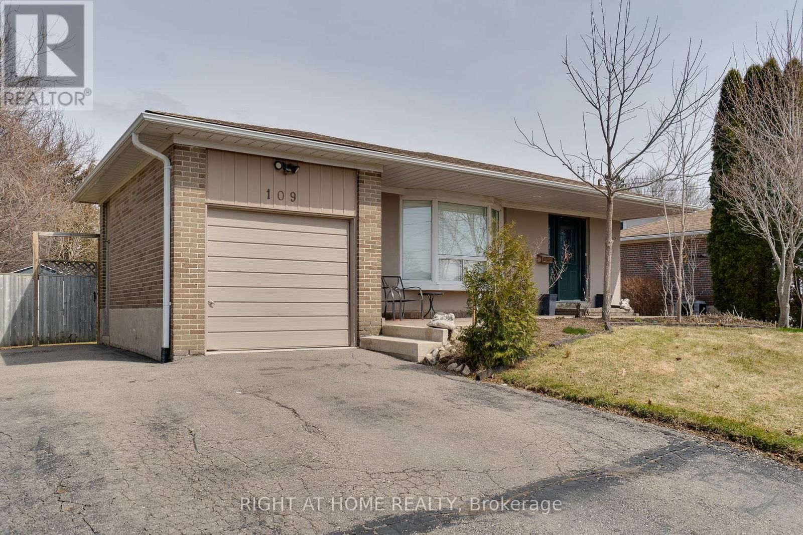 109 REXWAY DRIVE Image 35