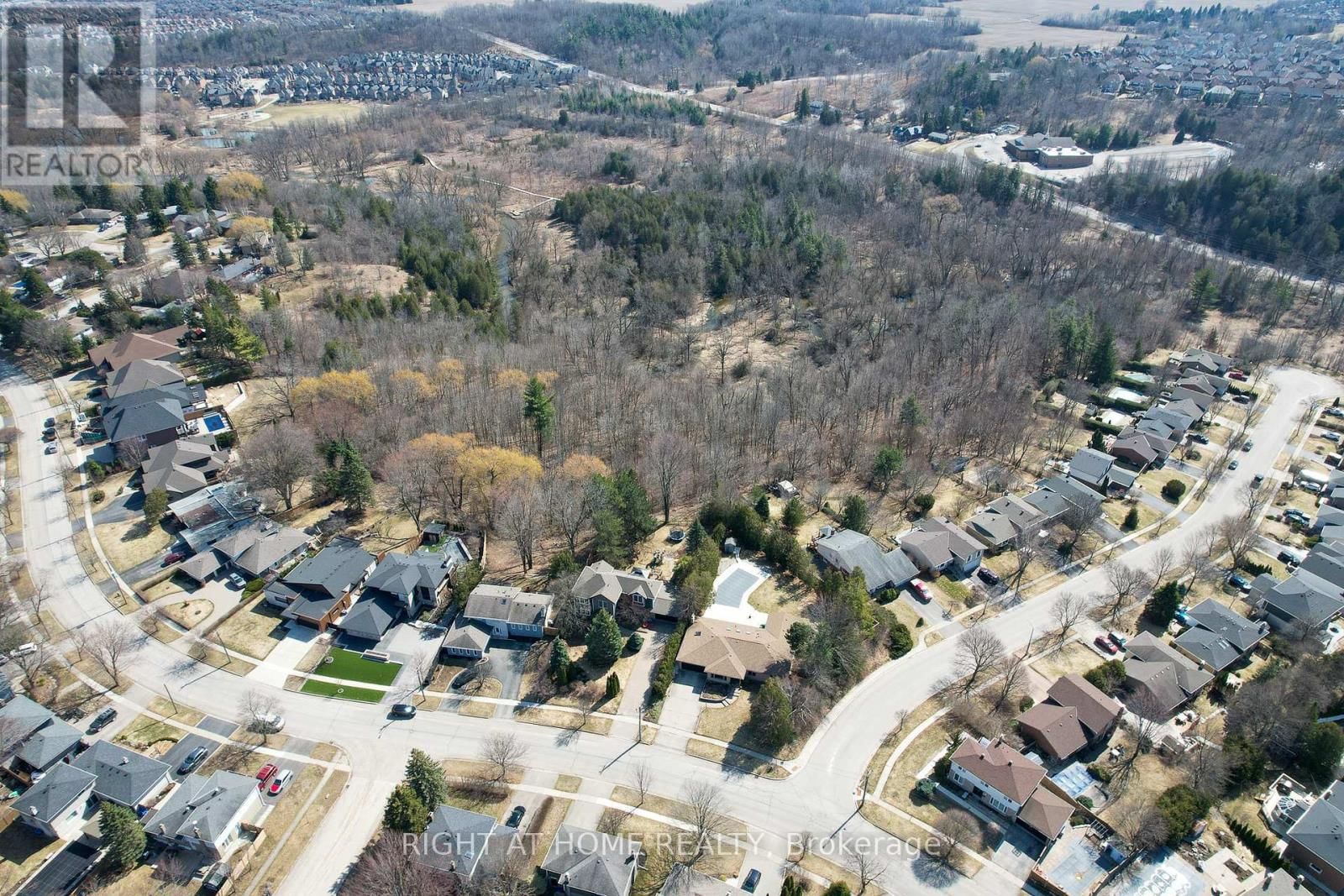 109 REXWAY DRIVE Image 40