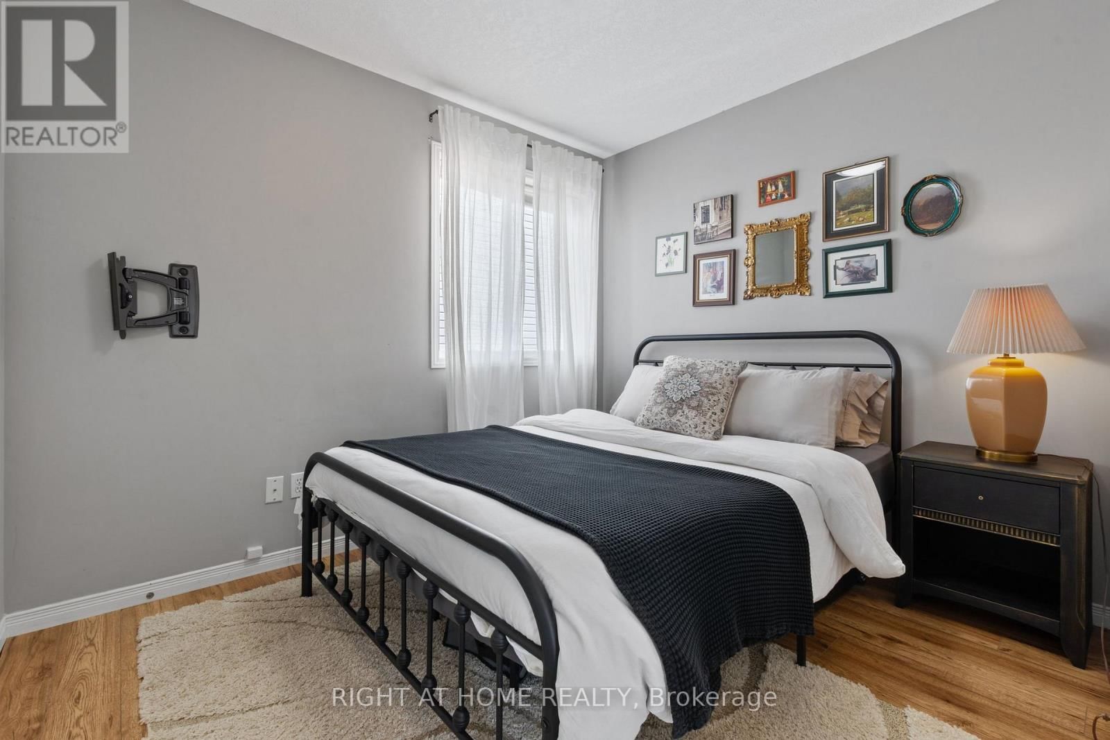 15 SETTLERS ROAD Image 19