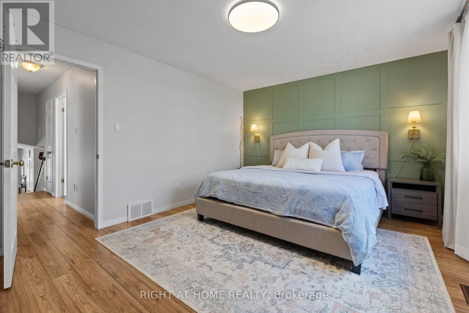 15 SETTLERS ROAD Image 21