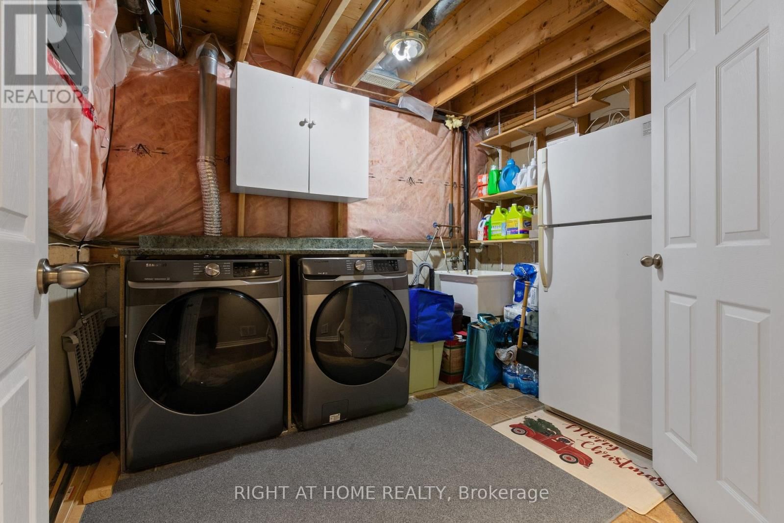 15 SETTLERS ROAD Image 35