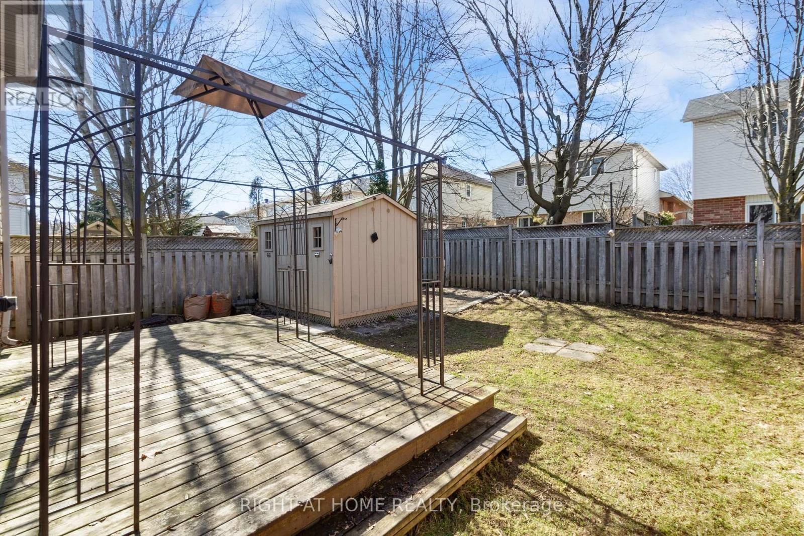 15 SETTLERS ROAD Image 37