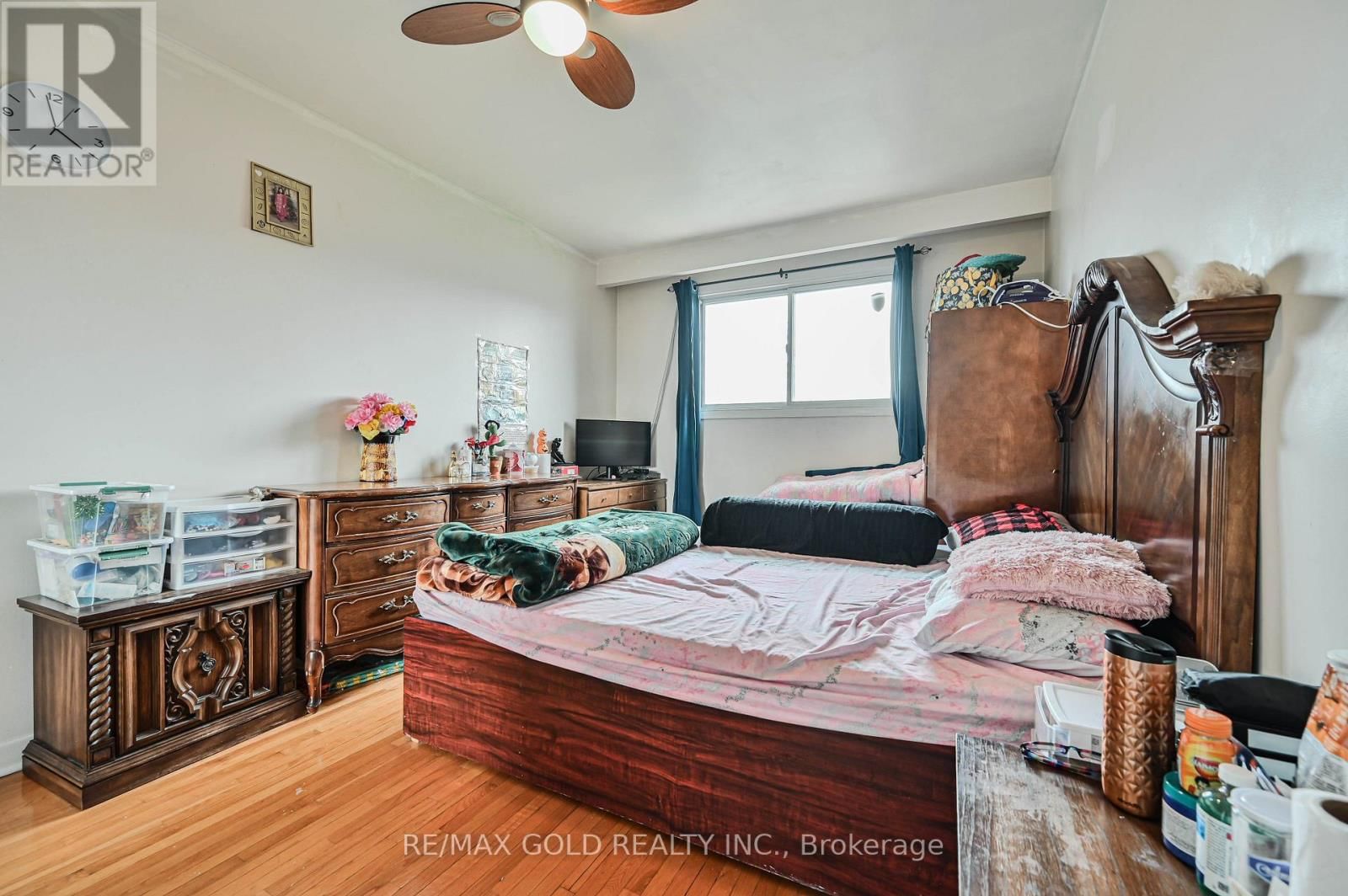 7282 SHALLFORD ROAD Image 24