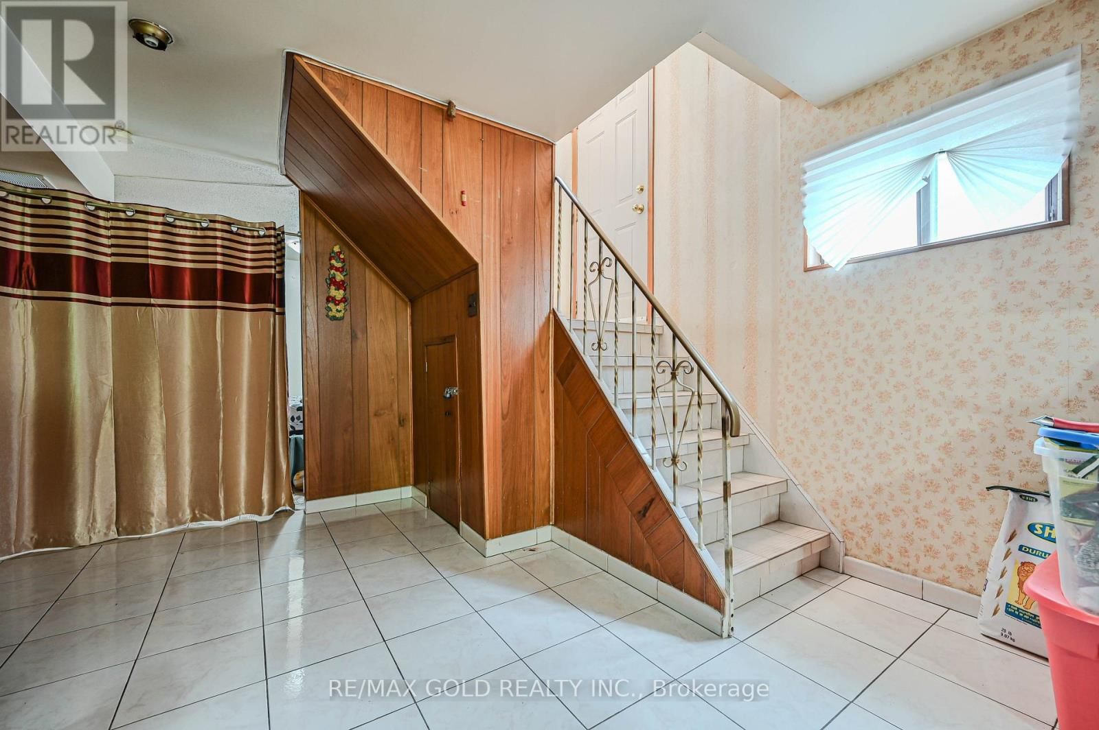 7282 SHALLFORD ROAD Image 34