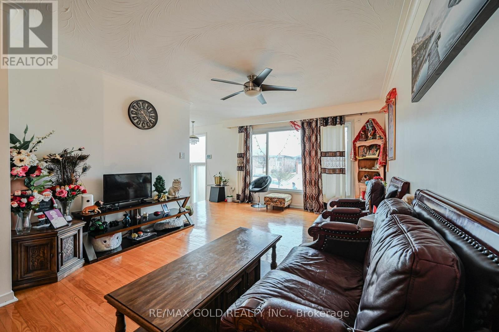 7282 SHALLFORD ROAD Image 6