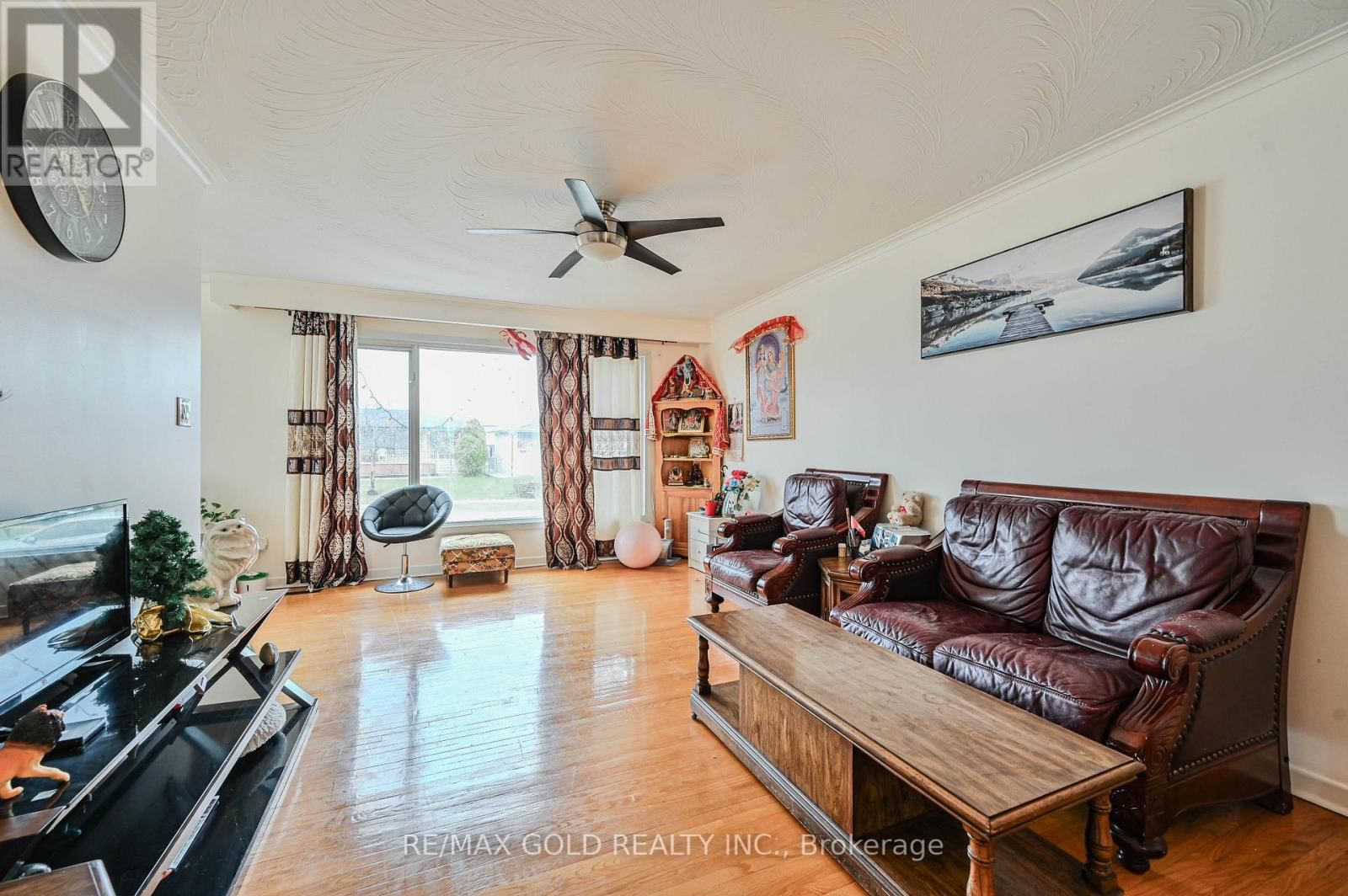 7282 SHALLFORD ROAD Image 7