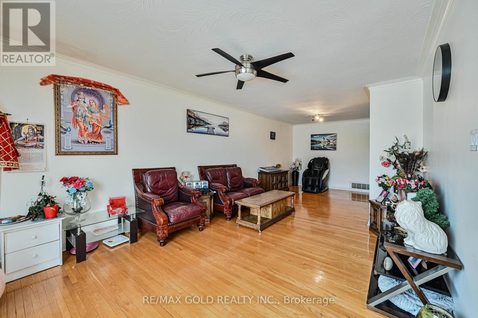 7282 SHALLFORD ROAD Image 8