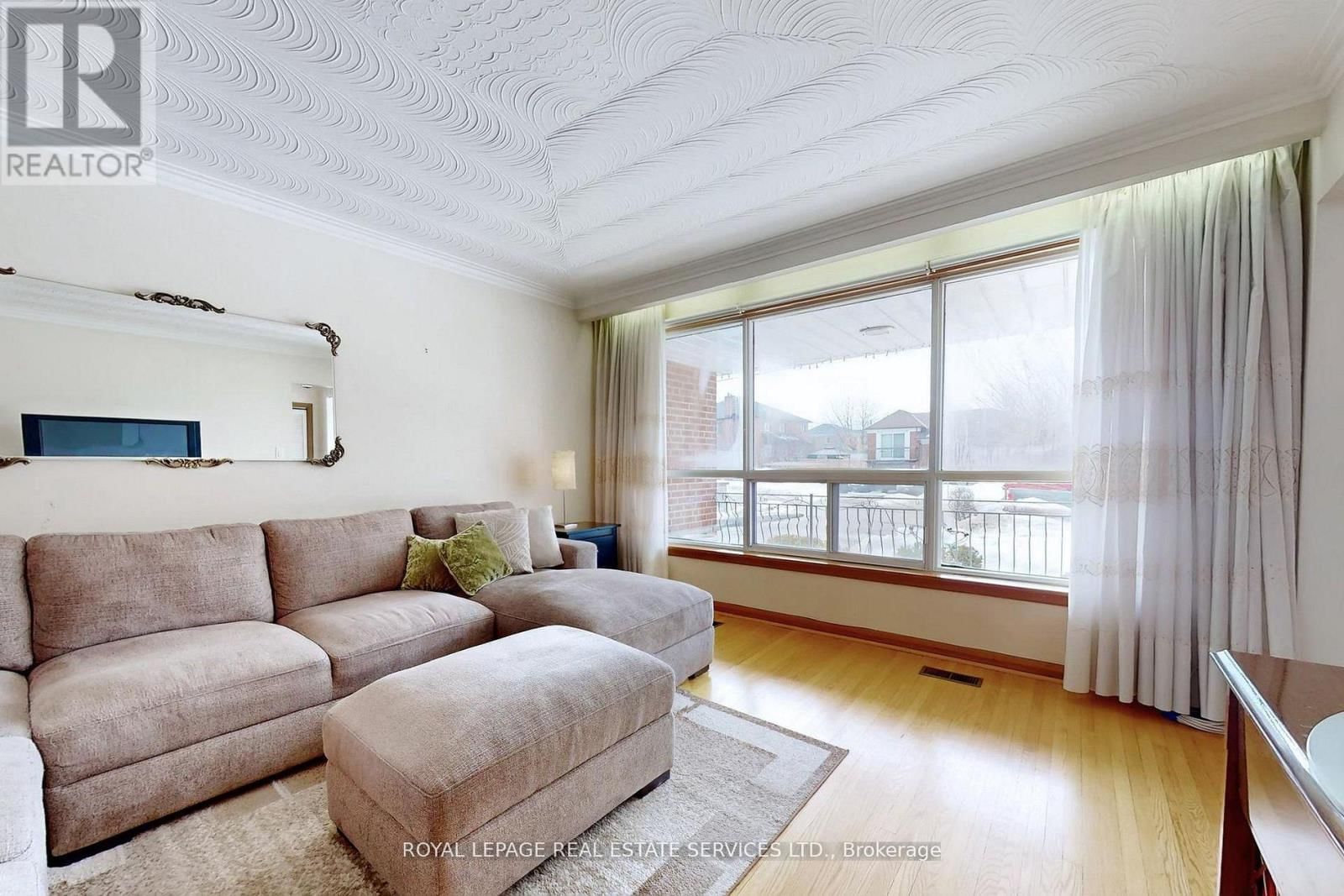 167 CORNELIUS PARKWAY Image 10