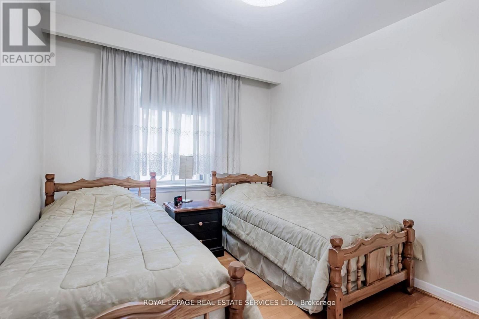 167 CORNELIUS PARKWAY Image 21