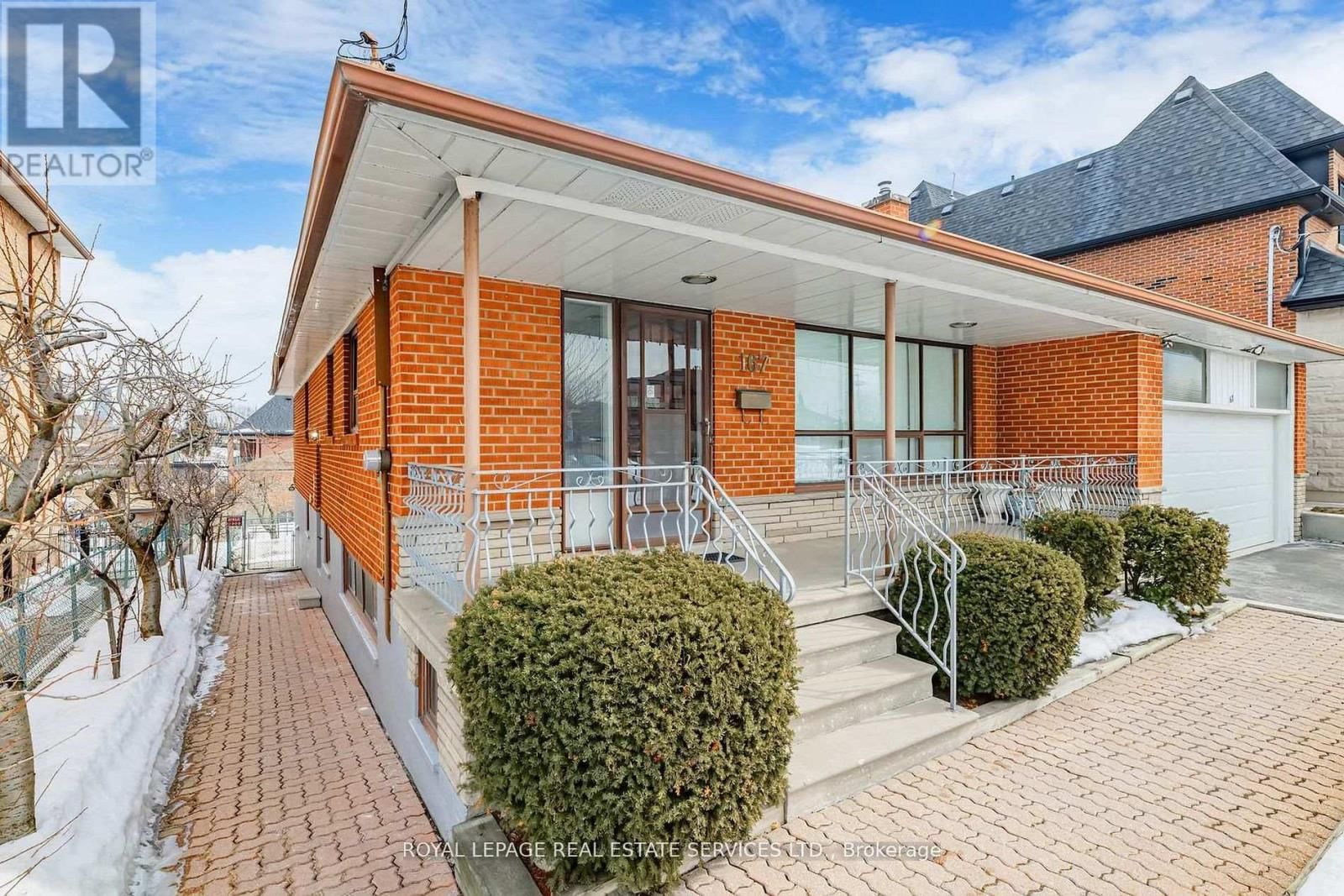 167 CORNELIUS PARKWAY Image 5