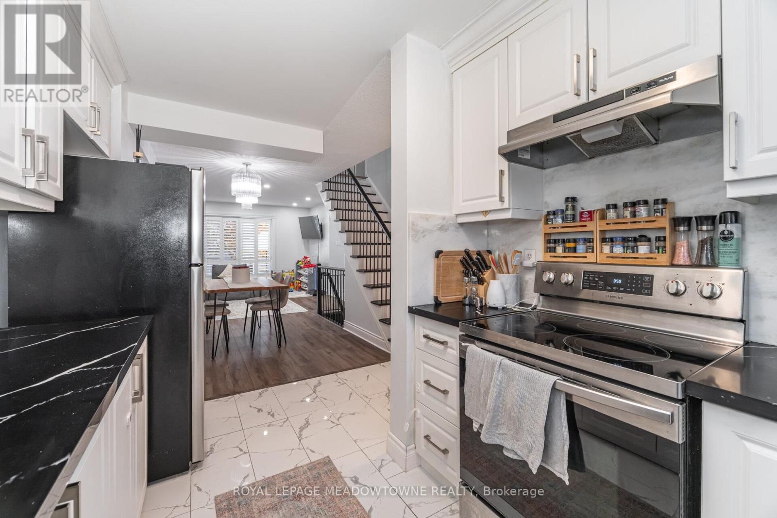 15B - 5865 DALEBROOK CRESCENT Image 10