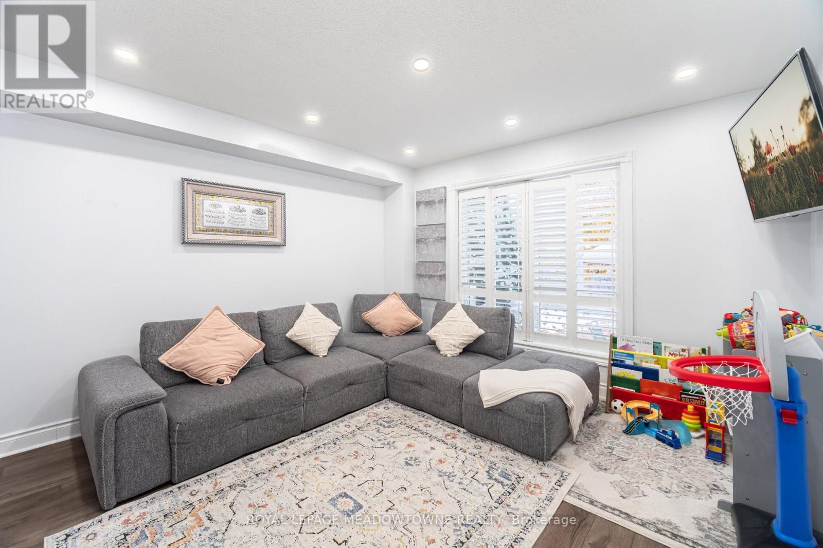 15B - 5865 DALEBROOK CRESCENT Image 15