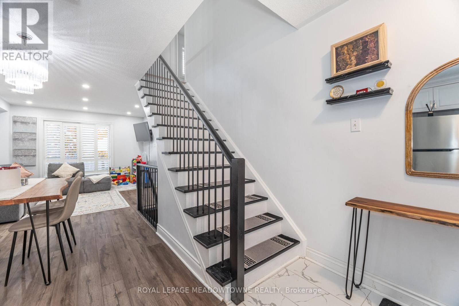 15B - 5865 DALEBROOK CRESCENT Image 18