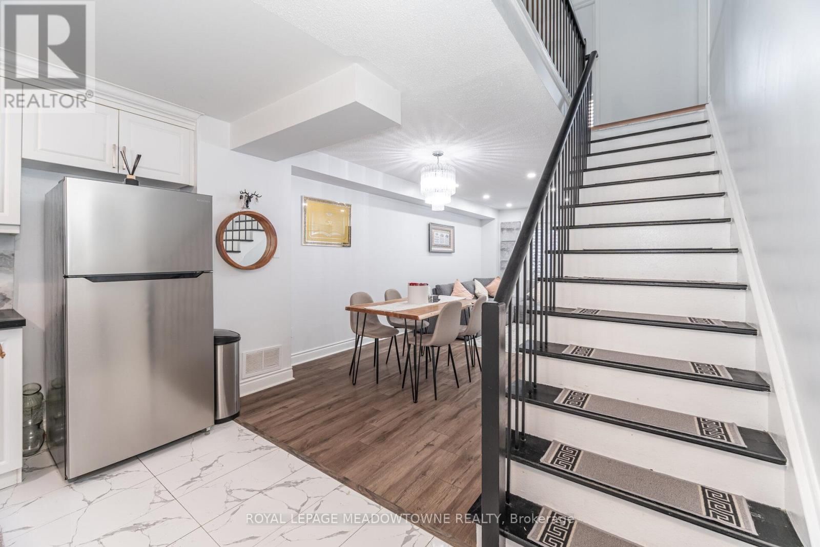 15B - 5865 DALEBROOK CRESCENT Image 6