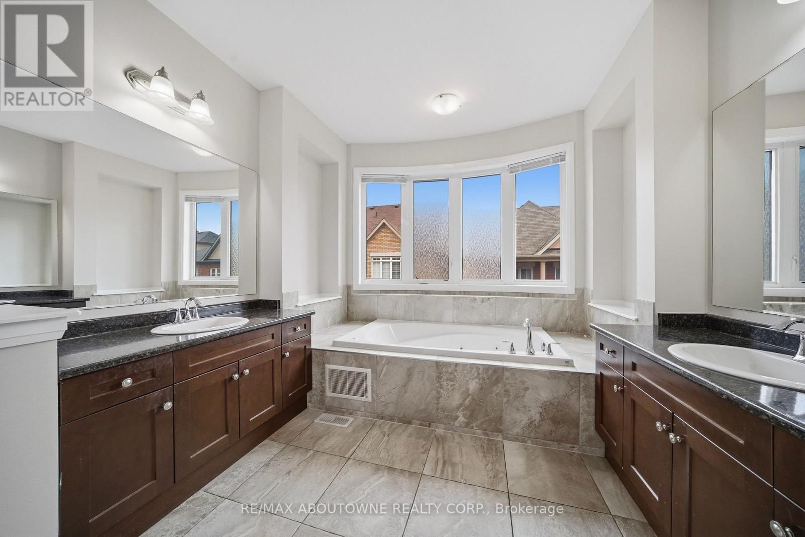 224 CHERRYHURST ROAD Image 28