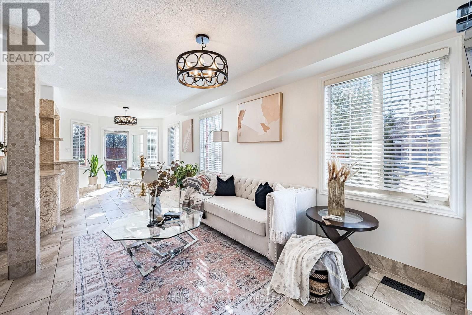 40 HUBERT CORLESS DRIVE SOUTH Image 14