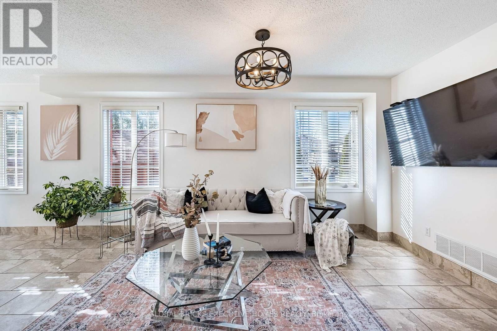 40 HUBERT CORLESS DRIVE SOUTH Image 15