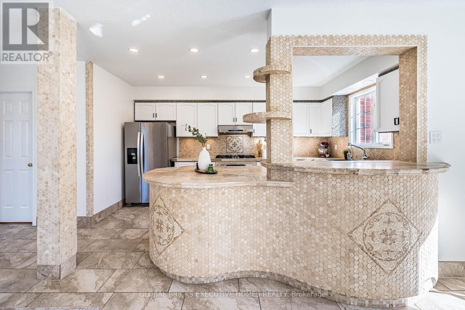 40 HUBERT CORLESS DRIVE SOUTH Image 20