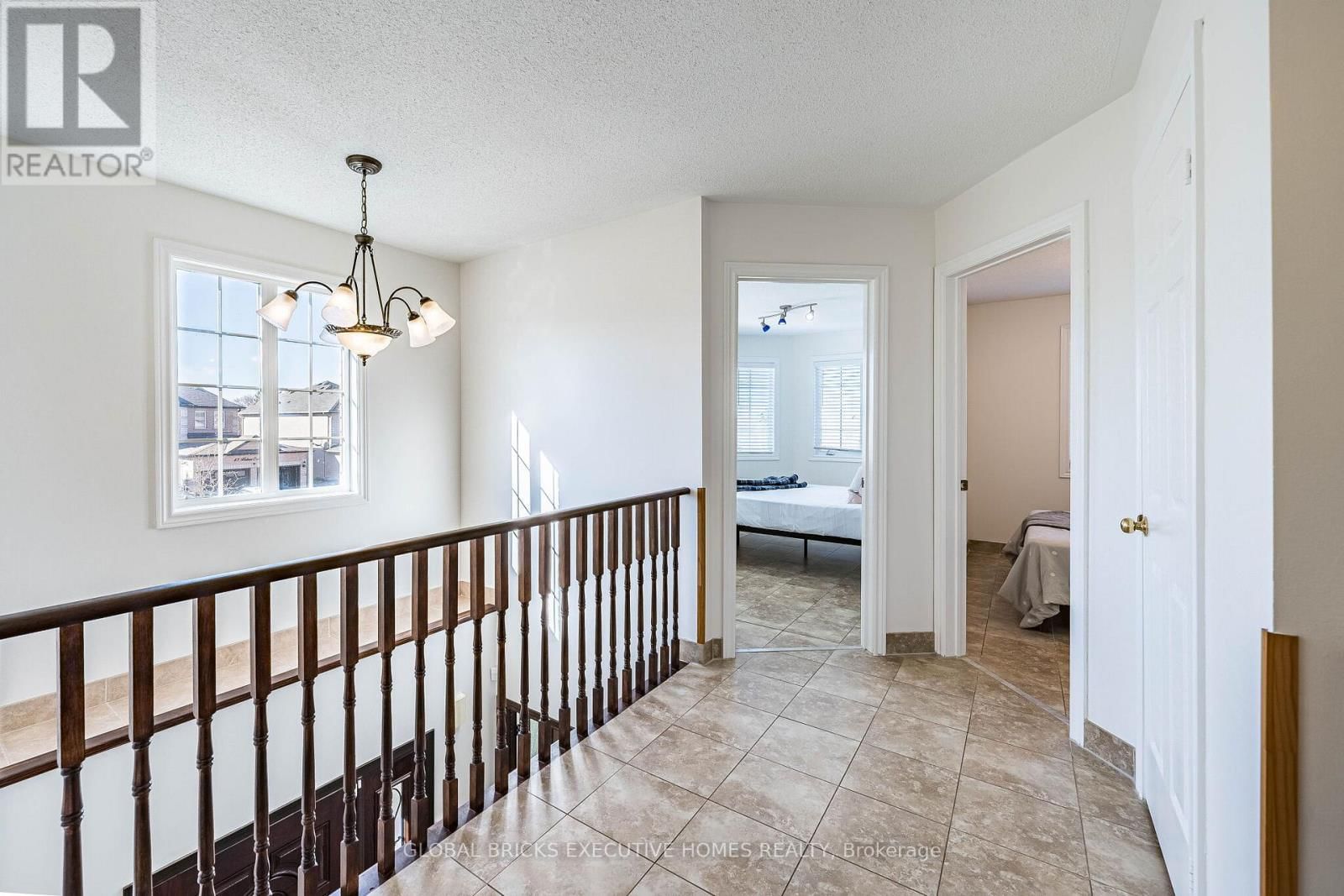 40 HUBERT CORLESS DRIVE SOUTH Image 28