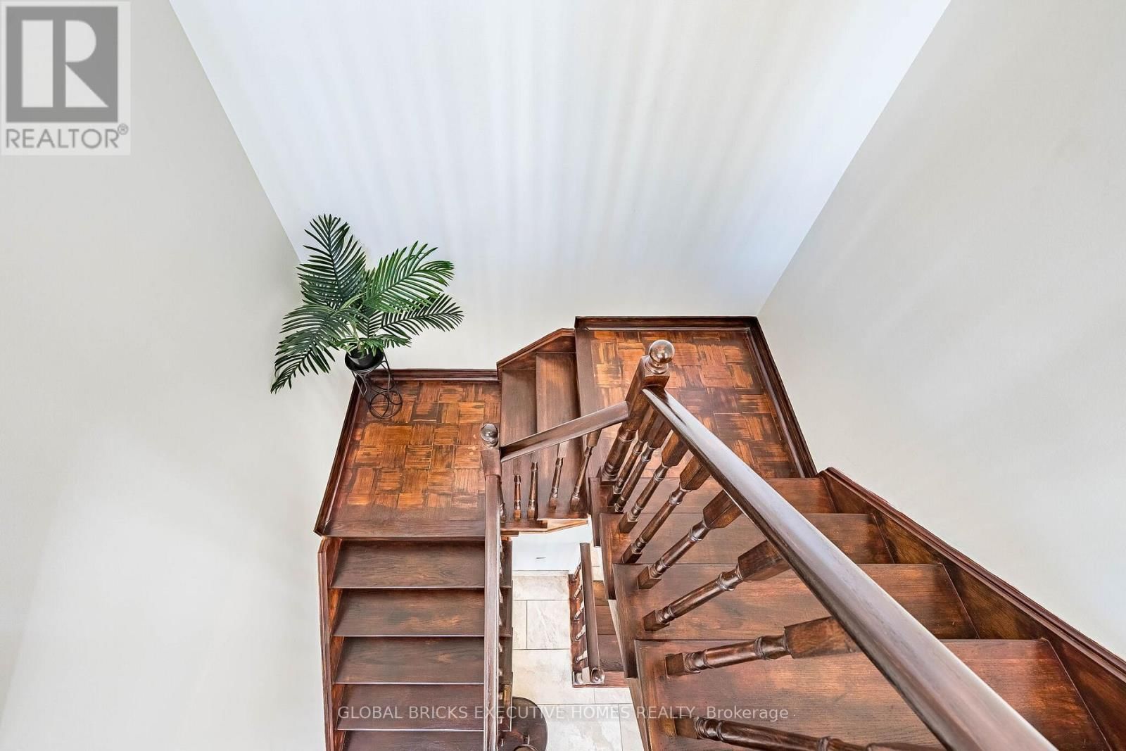 40 HUBERT CORLESS DRIVE SOUTH Image 29