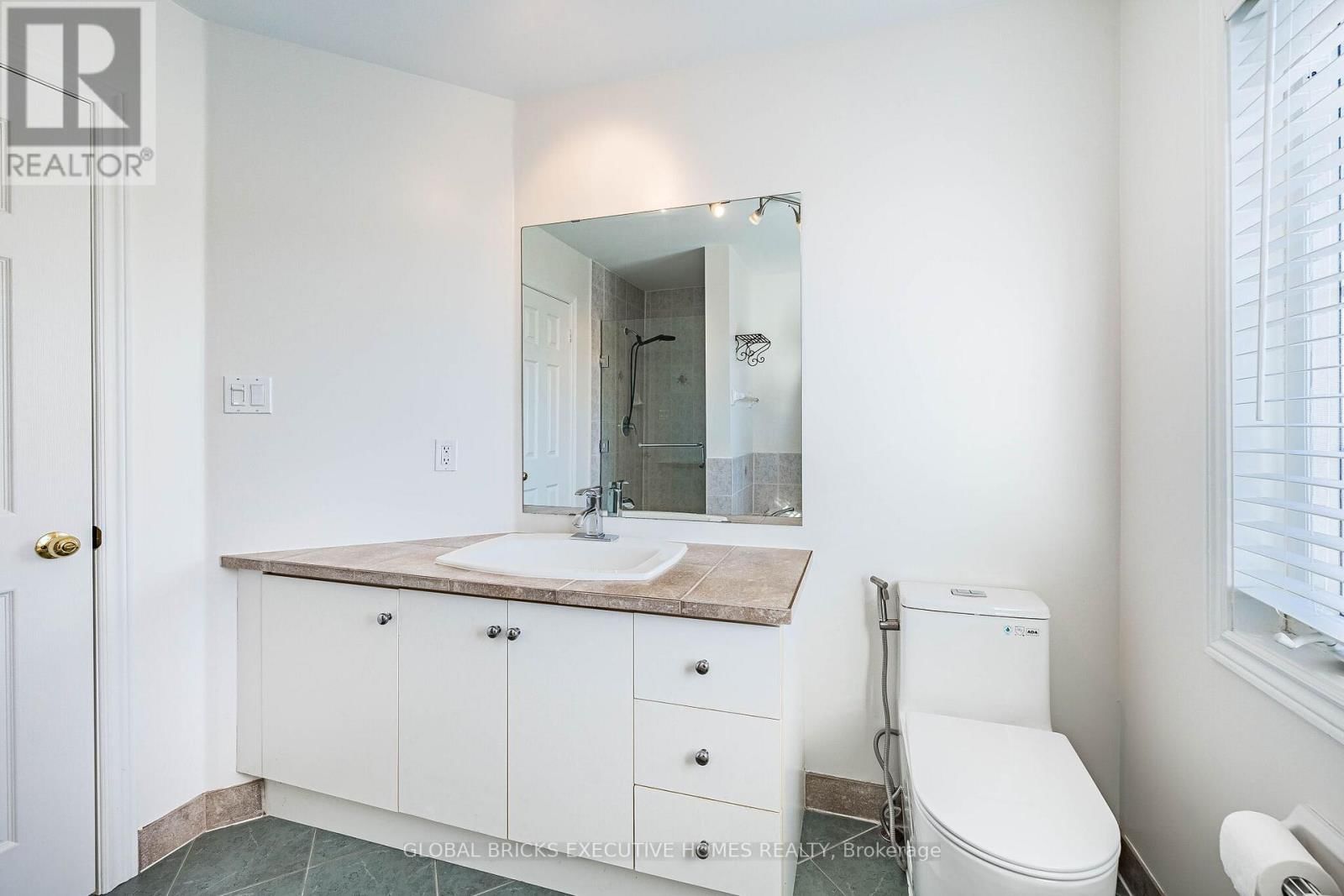 40 HUBERT CORLESS DRIVE SOUTH Image 37