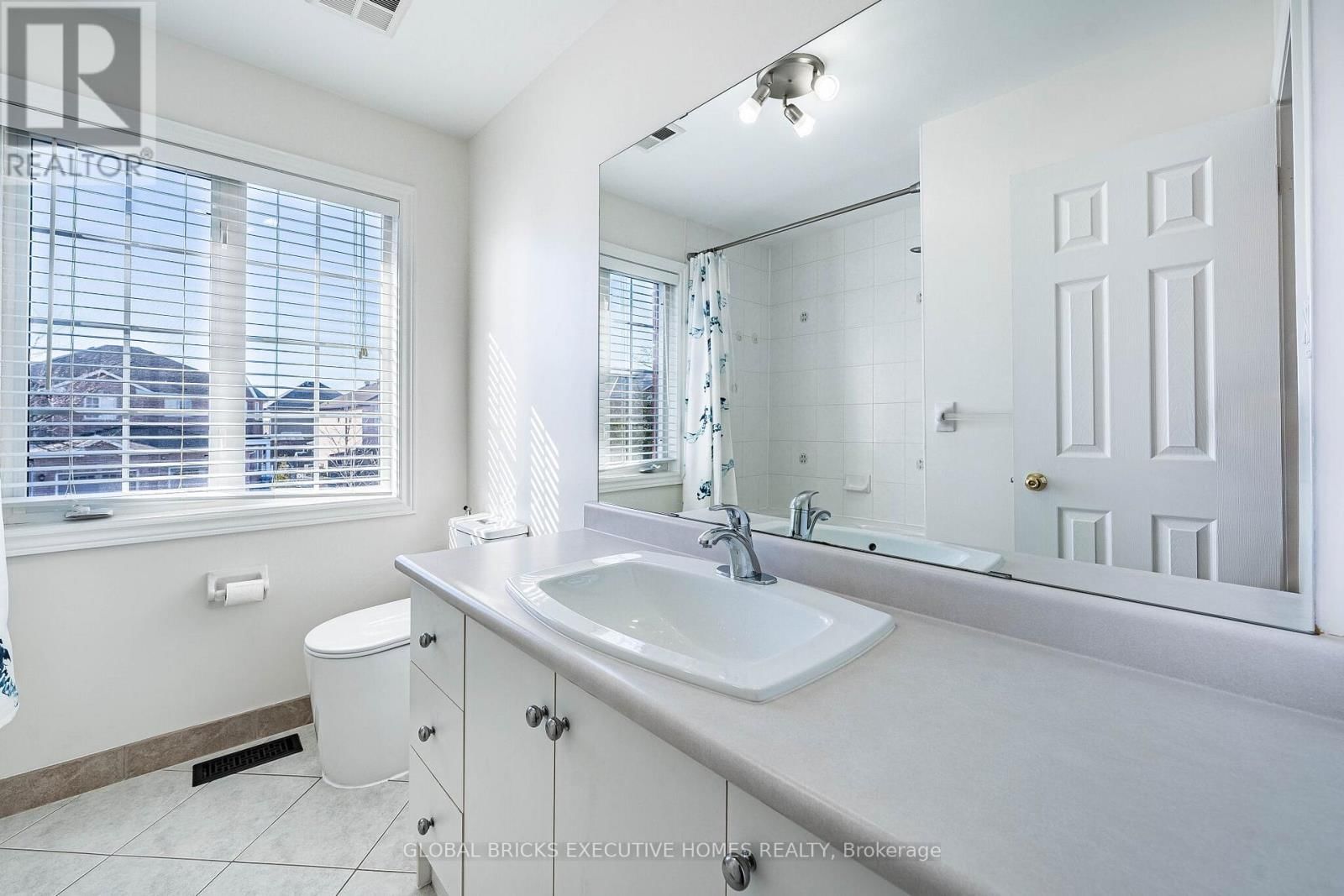 40 HUBERT CORLESS DRIVE SOUTH Image 40