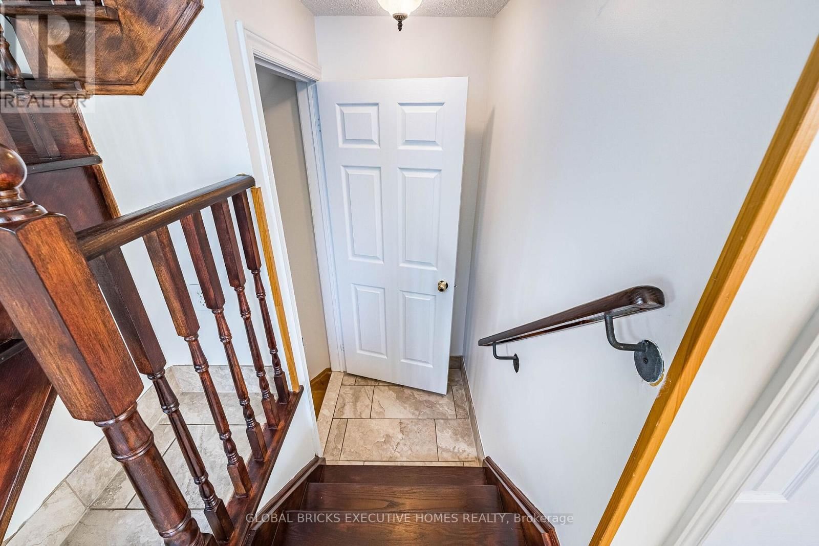 40 HUBERT CORLESS DRIVE SOUTH Image 42