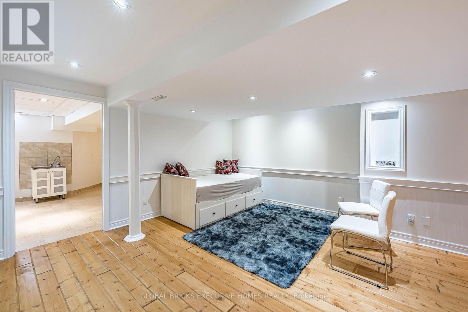 40 HUBERT CORLESS DRIVE SOUTH Image 43