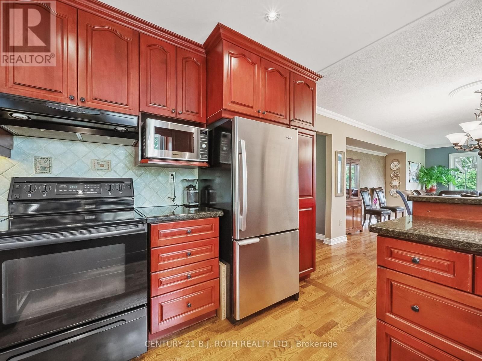 18 CLAYPINE TRAIL Image 11