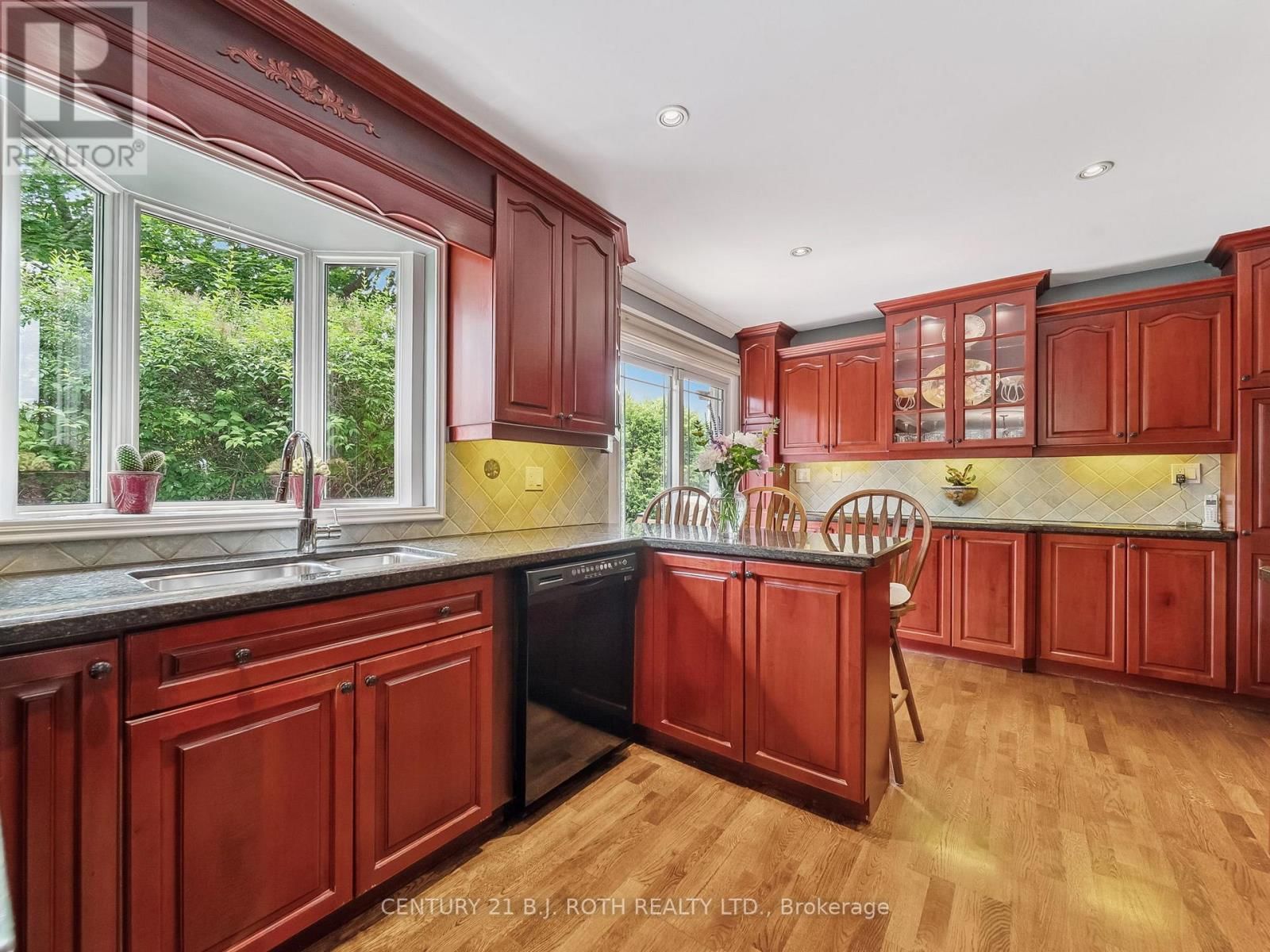 18 CLAYPINE TRAIL Image 13