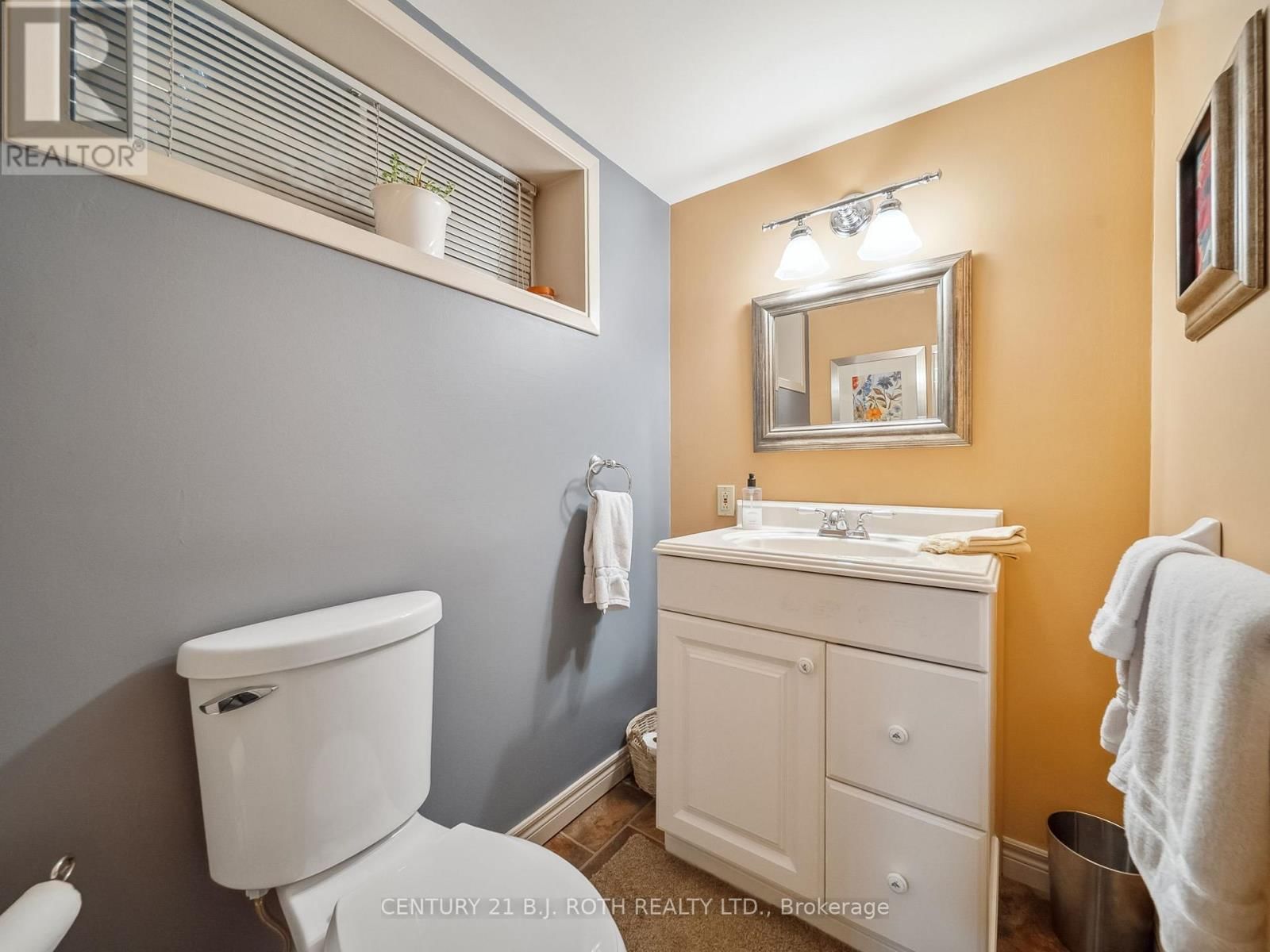 18 CLAYPINE TRAIL Image 34